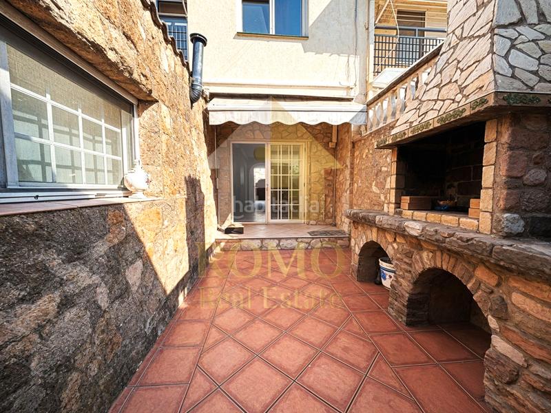 Foto 2cc90db9-0700-4a20-880a-7eb87c94bee4. Casa adosada casa reformada en el centro con terraza y 5 habitaciones – lista para entrar a vivir en Polinyà