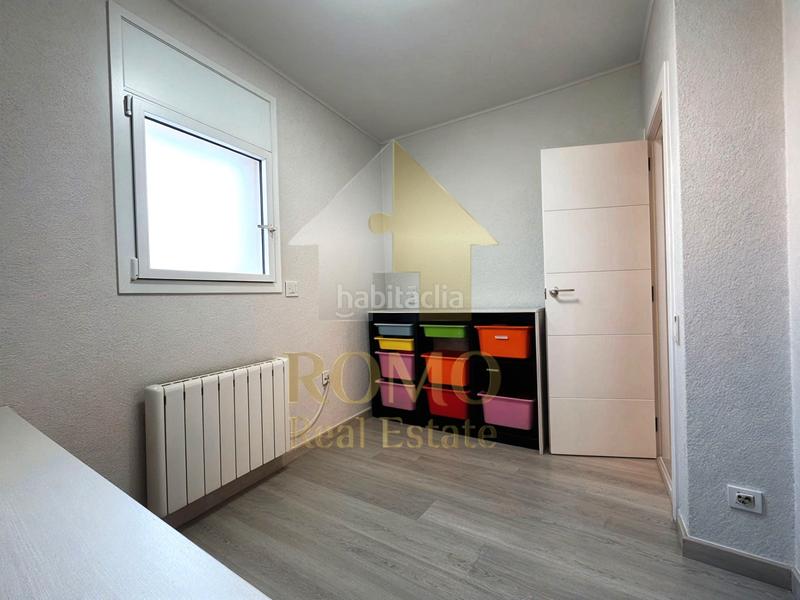 Foto 73e3415d-5743-4c5d-b48a-7dbad7900a41. Casa adosada casa reformada en el centro con terraza y 5 habitaciones – lista para entrar a vivir en Polinyà