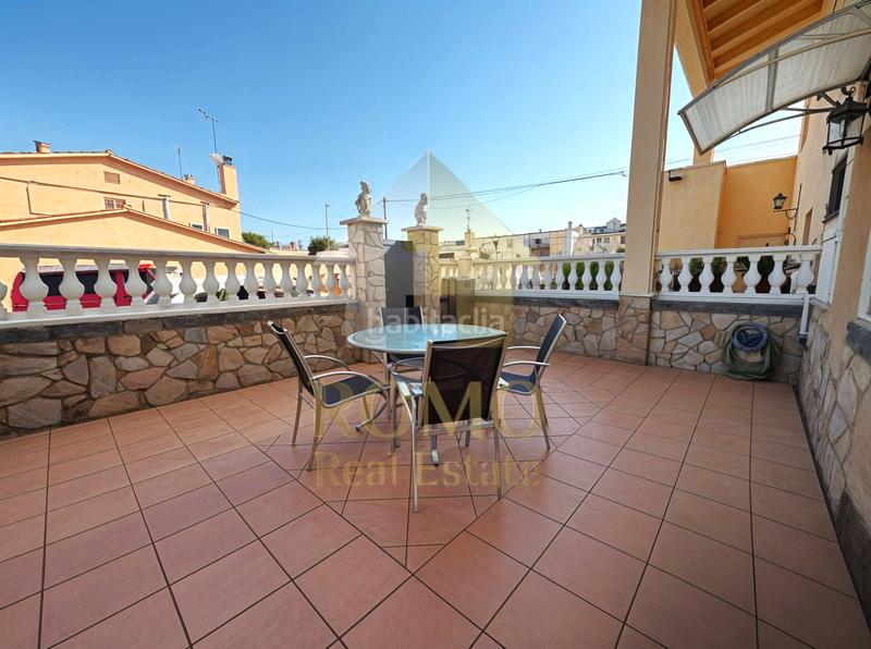 Foto f59d5407-25b1-43a4-81b0-80cc614ec8c7. Casa adosada casa reformada en el centro con terraza y 5 habitaciones – lista para entrar a vivir en Polinyà