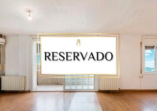 Appartement  Carrer de pablo ruiz picasso. “lights”