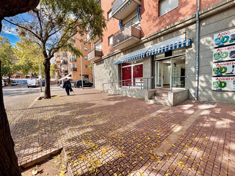 Foto 50dcf10c-6d4a-4d52-ae2a-f88d5ce51000. Alquiler local comercial oportunidad única ! en Santa Perpètua de Mogoda