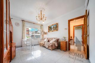 Appartement  Carrer de vidal i barraquer. “four rooms”