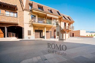 Casa adossada  Carrer del berguedà. “póker de rubíes”