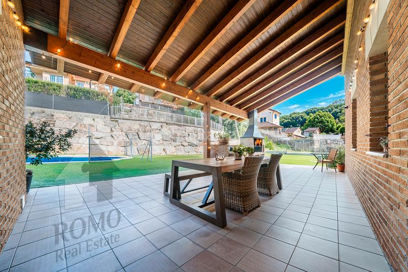 Foto 126cdd94-7cf3-4ef3-a6be-cd3dad557a11. Xalet amb calefacció aparcament piscina a Bigues i Riells del Fai