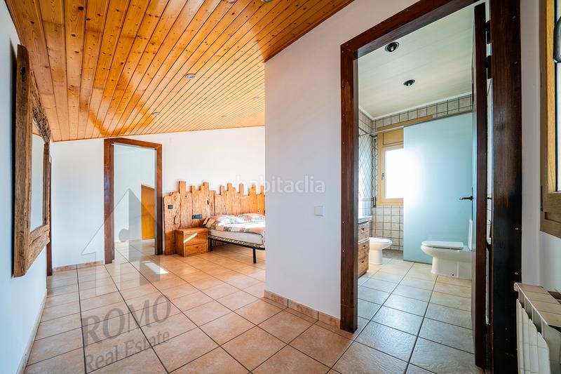 Foto 18f9ccce-659b-4342-8dd4-d018036e3a57. Xalet amb calefacció aparcament piscina a Bigues i Riells del Fai