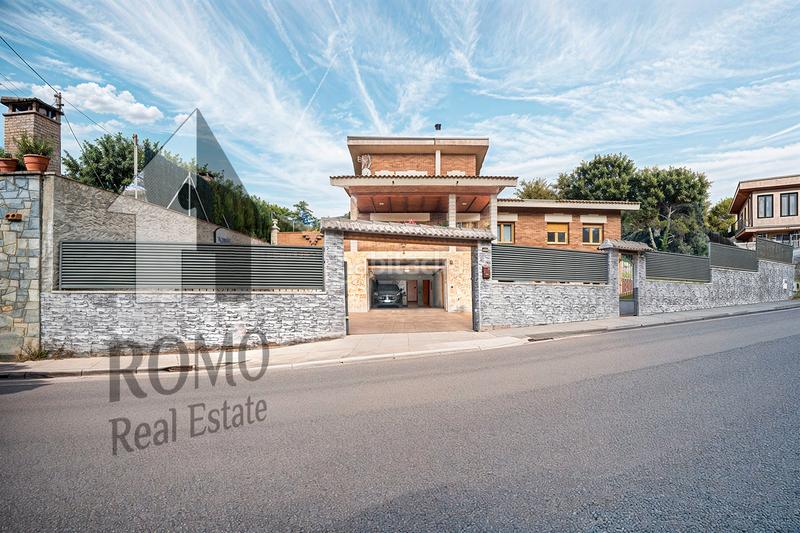 Foto 960fe78e-4d95-46e2-a9f3-1eb1af2bbf0d. Xalet amb calefacció aparcament piscina a Bigues i Riells del Fai