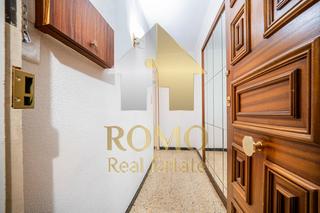 Pis  Carrer de pompeu fabra. Me renta