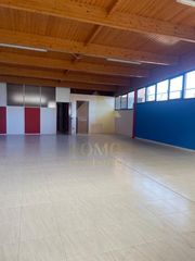 Alquiler Oficina  Avinguda de santiga. Oficina en alquiler en el centro de santa perpètua