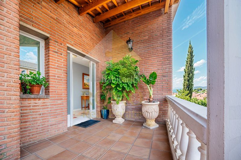 Foto 17756e80-1e98-4375-8fd8-f3de5a2b9248. Chalet con riscaldamento parcheggio in Ametlla del Vallès (L´)