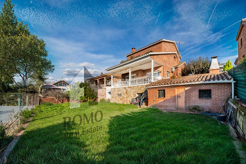 Foto 38ca9d74-88a5-425e-938c-b4797d497ae6. Chalet con riscaldamento parcheggio in Ametlla del Vallès (L´)
