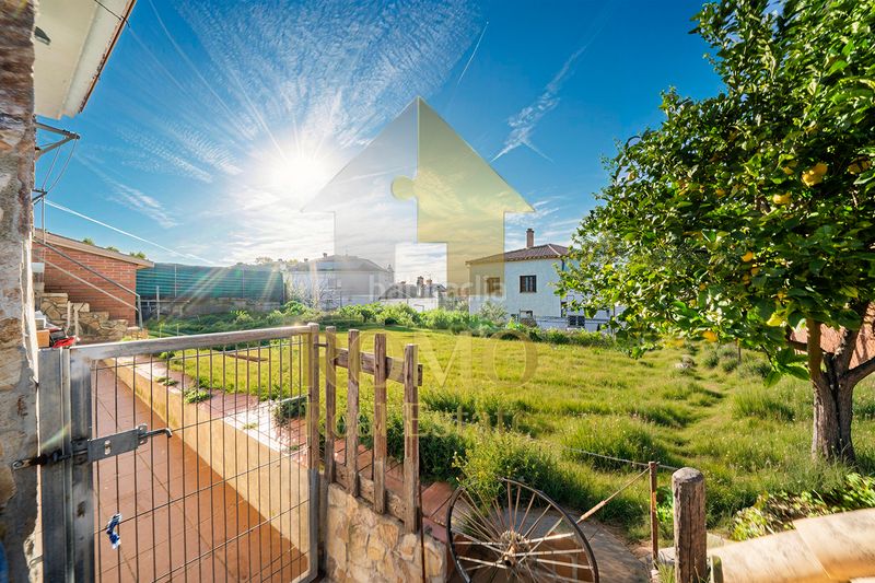 Foto 7dac9d78-1d9a-4772-a1f6-94c436817bc2. Chalet con riscaldamento parcheggio in Ametlla del Vallès (L´)