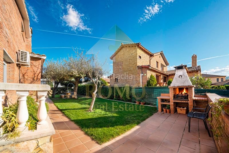Foto d11c5a91-8ae3-44e2-98be-d732e322e9ac. Chalet con riscaldamento parcheggio in Ametlla del Vallès (L´)