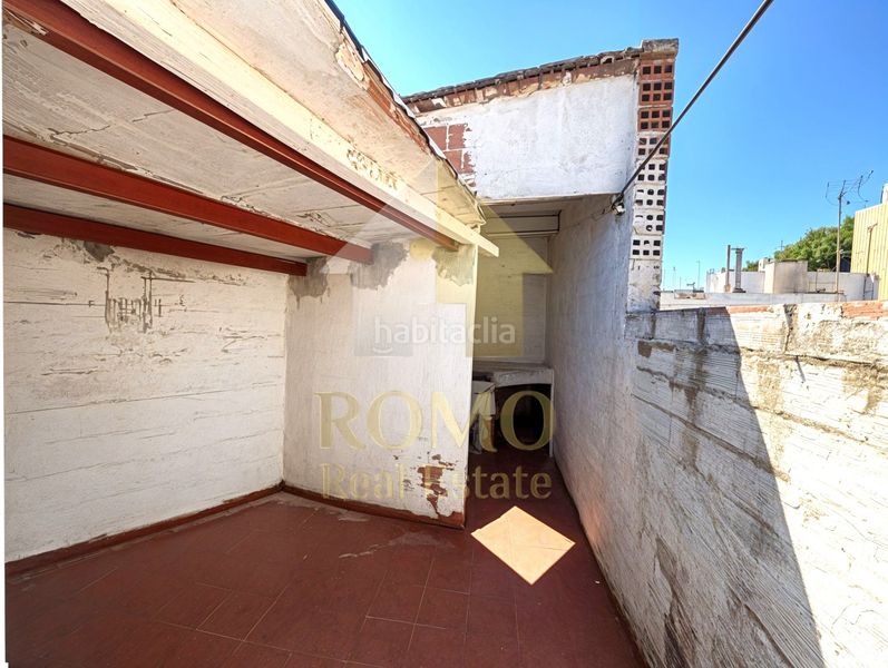 Foto 0de43e7e-5381-4278-8cd2-b9ee58ffc98d. Casa aparellada a La Maurina Terrassa