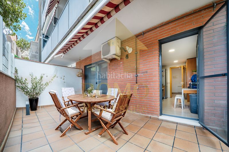 Foto afa7aab1-d7ca-48d8-b4f9-cdd1b2c586c8. Planta baixa amb calefacció aparcament piscina a Polinyà