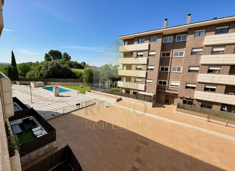 Foto 09210162-ff13-43ed-a39b-e66729b25176. Pis amb calefacció aparcament piscina a Castellarnau Sabadell