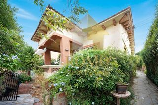 Chalet  Avinguda setze. �un lugar para proyectar�