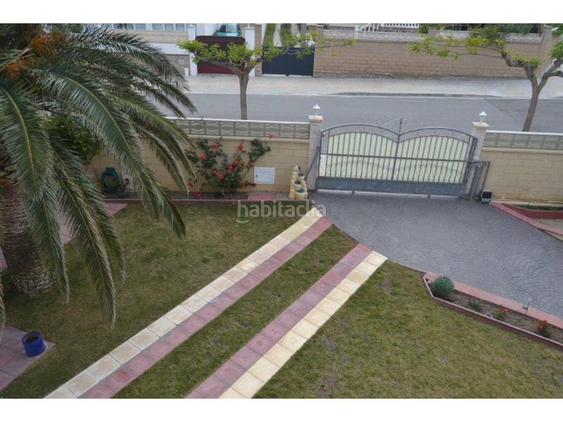 Foto 3dcf7a2f-556b-4289-b7be-e73f8d648322. Chalet  en venta en Centre Miami Platja