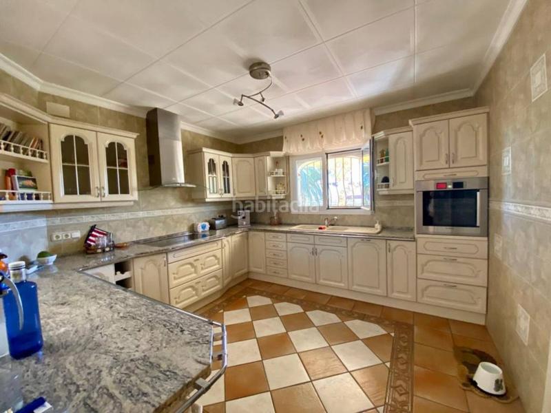 Foto cc86d8f4-3a48-4934-b2ba-494a7962908c. Chalet  en venta en Centre Miami Platja