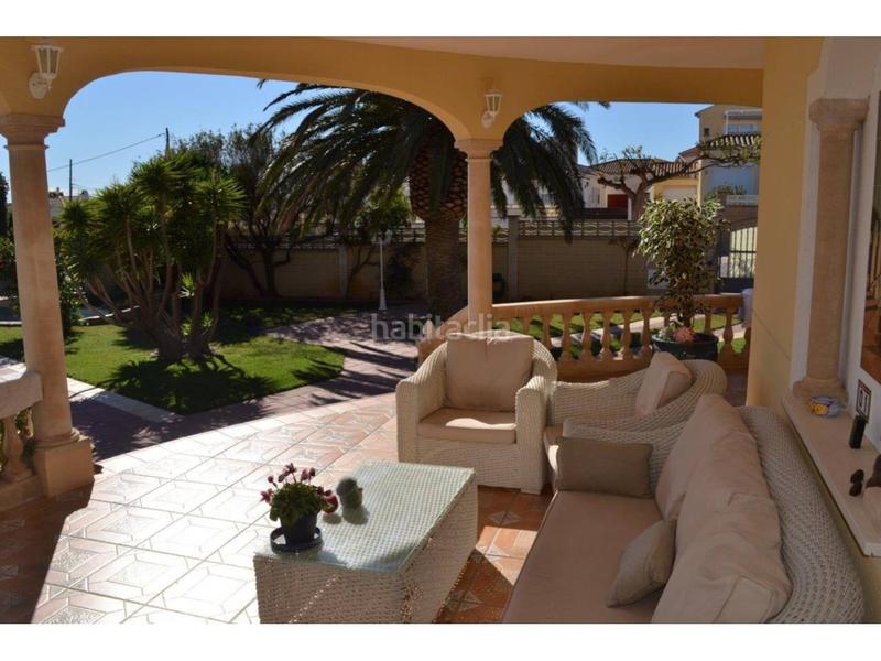 Foto edd735f1-865c-4a0a-8e65-87660ec1781b. Chalet  en venta en Centre Miami Platja