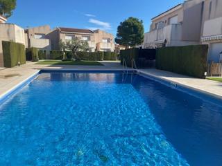 Casa adossada  Bertran de castellet. Zona tranquila