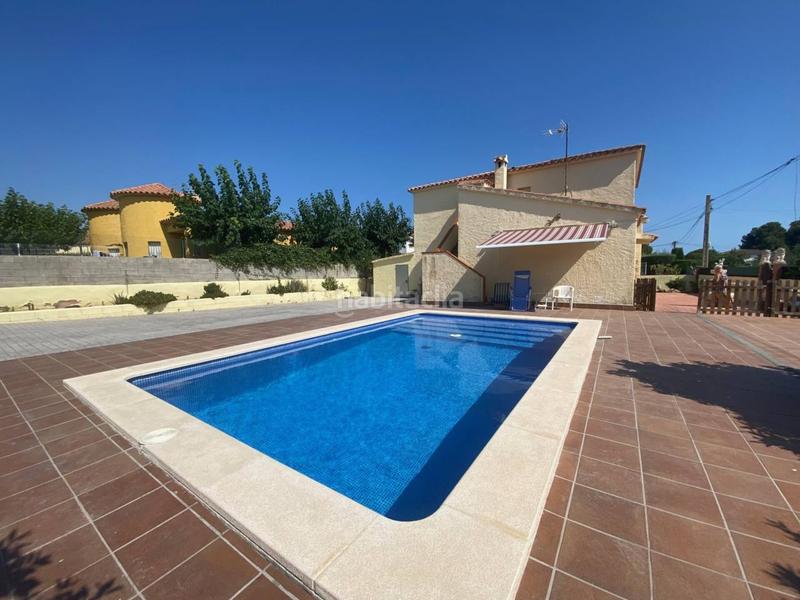 Foto f507ed40-cced-4b55-9c13-21d7a30f0bc8. Xalet amb piscina a Platja de Mont-roig Mont-roig del Camp