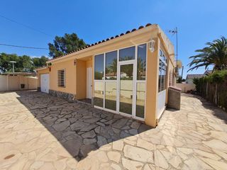 Xalet  Calle gaudi. Chalet en la urbanizaci�n sant miquel