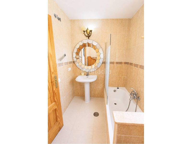 Foto b2b73ebb-2776-4596-be11-c776bb5f22f0. Doppelhaus mit heizung parking pool in Passeig Marítim Miami Platja