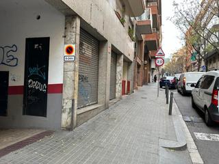 Lloguer Aparcament de moto  Carrer de gomis. Parking doble para motos en calle gomis