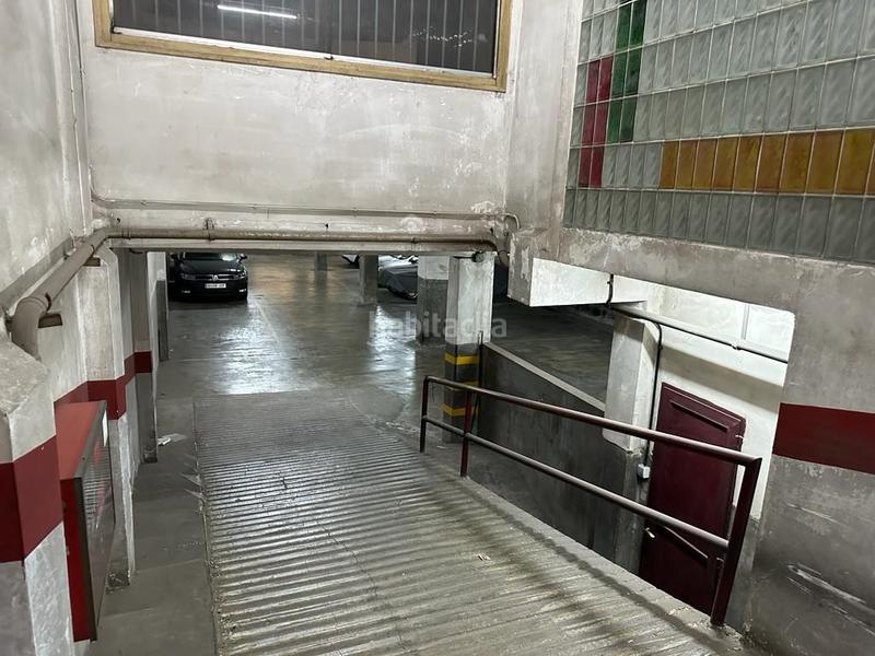 Foto d266eda0-925b-4234-89ad-bbae4263782b. Location parking moto dans Vallcarca - Penitents Barcelona