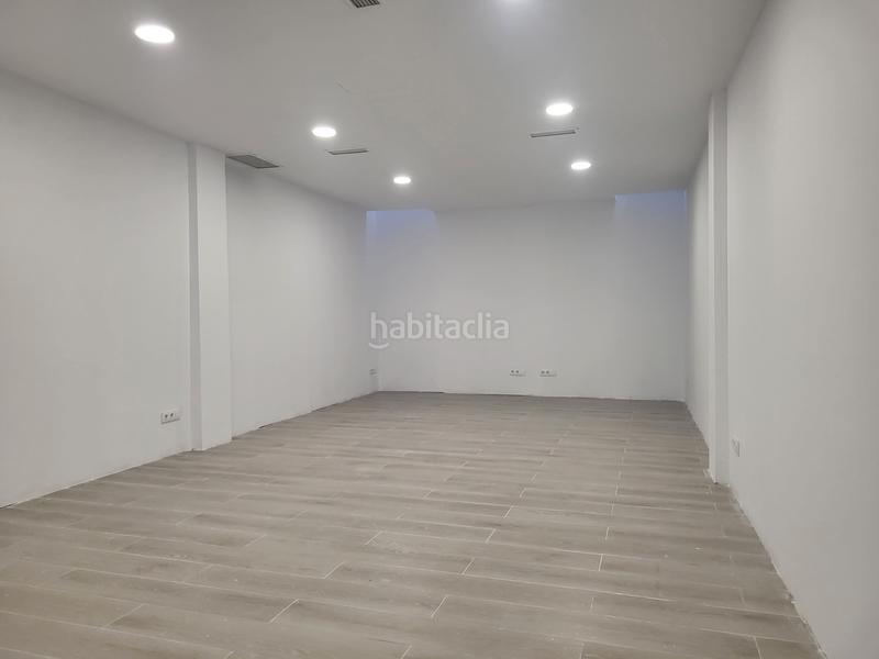 Foto 01cee04e-8e25-4a95-8d9a-f0d1423c21de. Geschäftsraum mit heizung in Calella