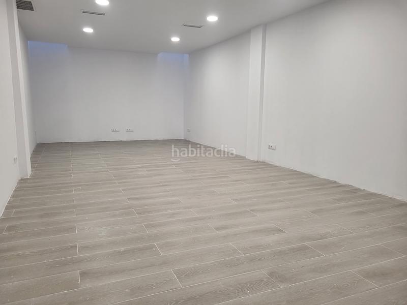 Foto 87ccc662-0c42-4184-91a6-dcbf4d74b82d. Geschäftsraum mit heizung in Calella