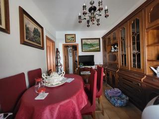Pis a Sants-Badal. Piso en immejorable zona!!! 3 habitaciones , ascensor y muy sole