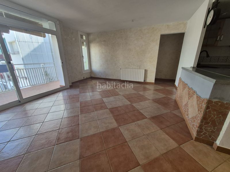 Foto d1086ec4-47d8-4d9f-8fb8-9f67d6a13fc7. Pis amb calefacció a Centre Pineda de Mar