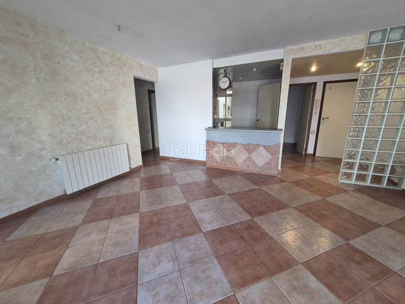 Foto e72ea01d-2edd-47c9-a883-7b6fd855e7b8. Pis amb calefacció a Centre Pineda de Mar