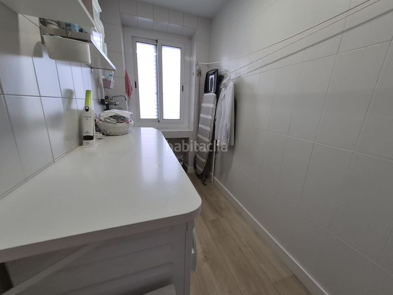 Foto f9e7fc75-ea92-4bec-86b1-39ebbca42ffd. Casa adossada amb xemeneia calefacció aparcament piscina a Calella