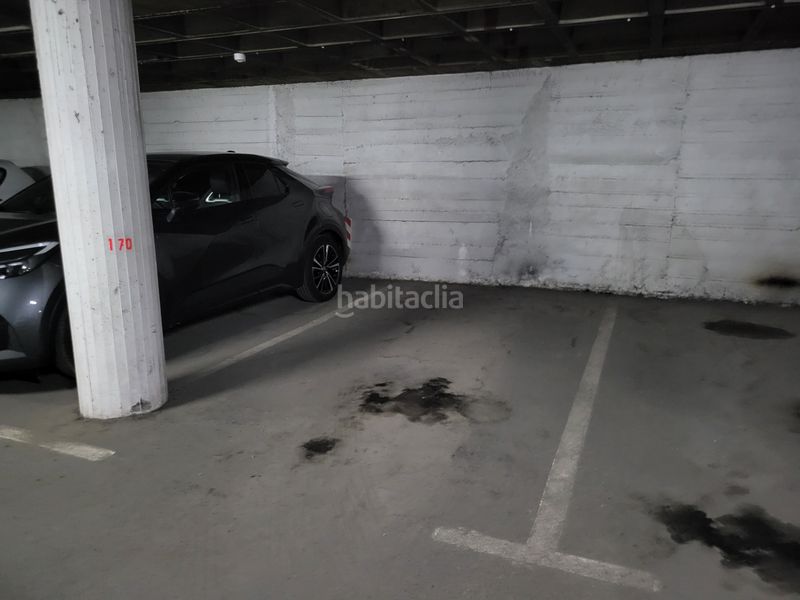 Foto b1e2b127-100c-4180-9a41-389589814c49. Aparcament cotxe a Calella