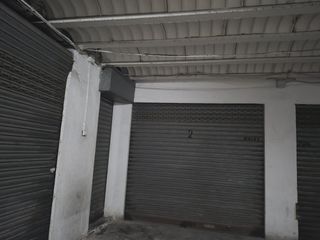 Miete Autoparkplatz in Carrer de les ànimes 83. Plaza de aparcamiento cerrada box!!! 18 m2 para coche grande y a