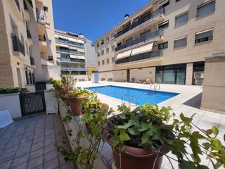Pis a Calella. Exclusividad !!! seminuevo, 2 hab, parquing, piscina!!!!!!