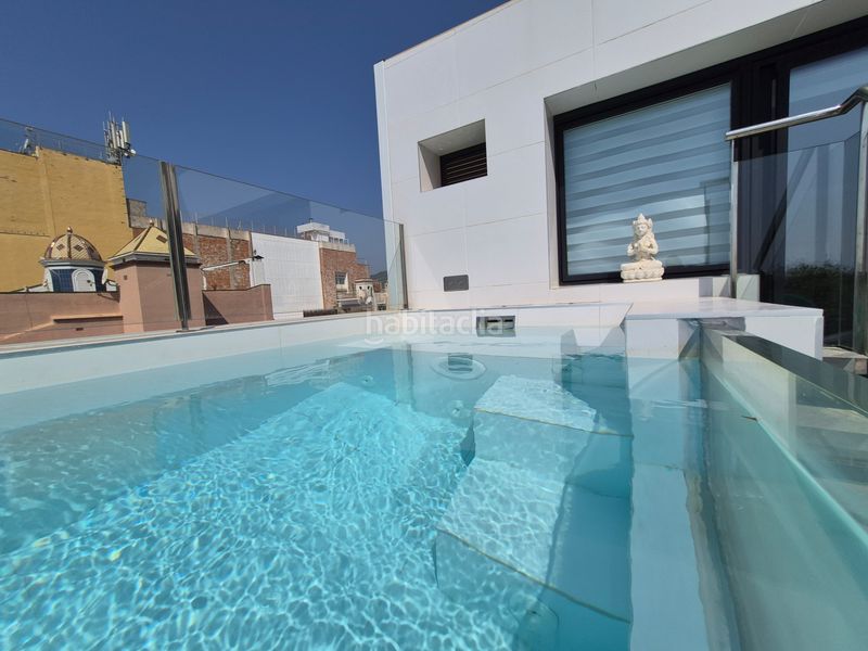 Foto f4b34f04-99c0-4d31-9b6a-4e3de982908a. Àtic amb calefacció aparcament piscina a Calella