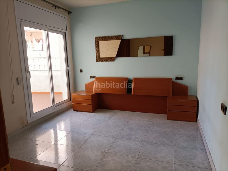 Foto dd5fe151-dae3-4ba3-b93d-9334aa646c51. Duplex con camino riscaldamento in Centre Pineda de Mar