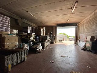 Nave industrial en Carrer pintor casas. Nave en perfecto estado