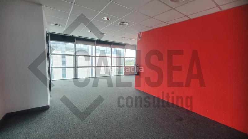 Foto 14f68639-14e6-45de-bfde-9f227de301c5. Oficina en avinguda de francesc macià 60 en rentabilidad en Sabadell