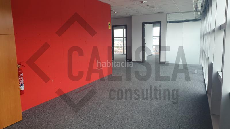 Foto 46867a12-bca6-48e3-b27e-437f1c132620. Oficina en avinguda de francesc macià 60 en rentabilidad en Sabadell