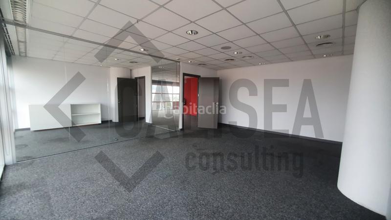 Foto 6d035cfc-05a8-49d5-953a-3aa9ca9578eb. Oficina en avinguda de francesc macià 60 en rentabilidad en Sabadell