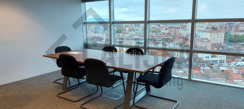 Foto 9f1a26f6-90e9-4b3e-81c4-634c5d4b0d13. Oficina en avinguda de francesc macià 60 en rentabilidad en Sabadell