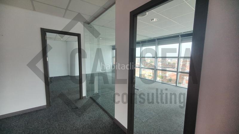 Foto 9f47c3cd-132f-4387-800c-9c1fe7bfc1d8. Oficina en avinguda de francesc macià 60 en rentabilidad en Sabadell