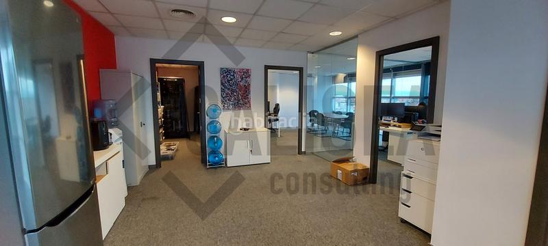 Foto dc095b45-fbac-415d-a333-412988482963. Oficina en avinguda de francesc macià 60 en rentabilidad en Sabadell