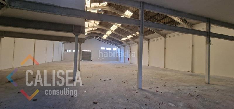 Foto 1dfef369-2a6c-461b-b120-7165f8c64521. Rent industrial building in Parc Central Barberà del Vallès