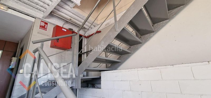 Foto b458b90c-80a8-49e1-97d8-bc0399df0430. Alquiler nave industrial en Zona Industrial Ripollet