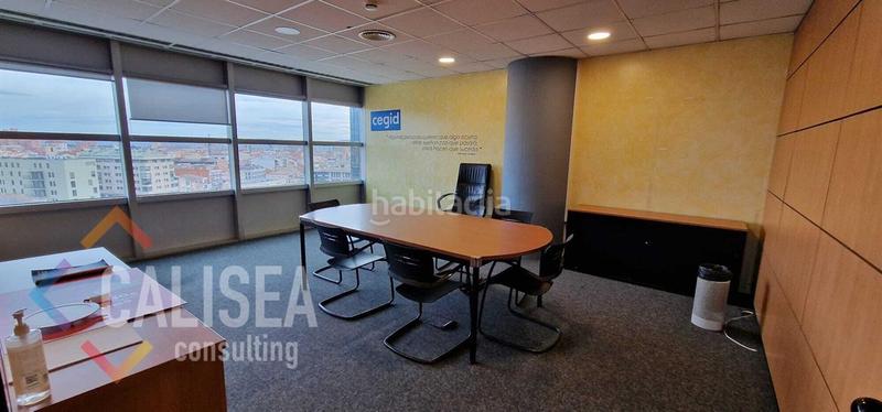 Foto 00dc0525-fe9c-4d4c-bc46-e539e7e0d2b0. Bureau dans Creu Alta Sabadell